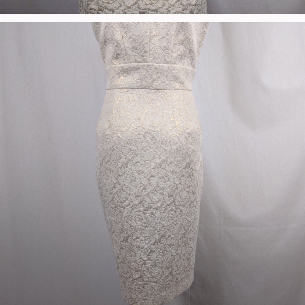 Dress - Picture 3 of 8